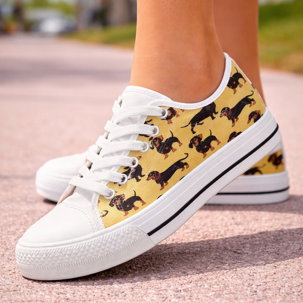 Adorable Dachshund sneakers new with out box